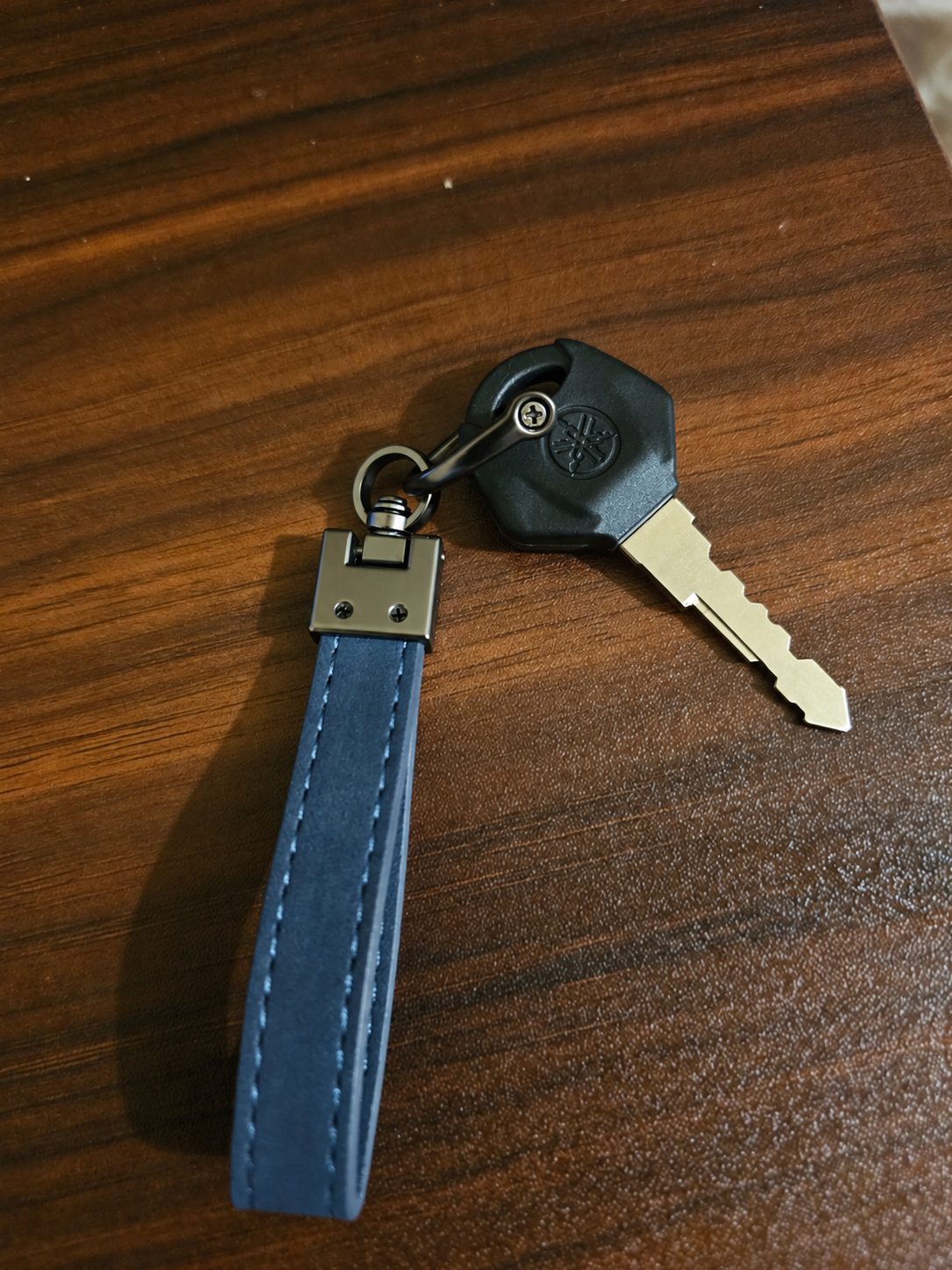 PU Leather Wristlet Keychain – Horseshoe Buckle photo 6