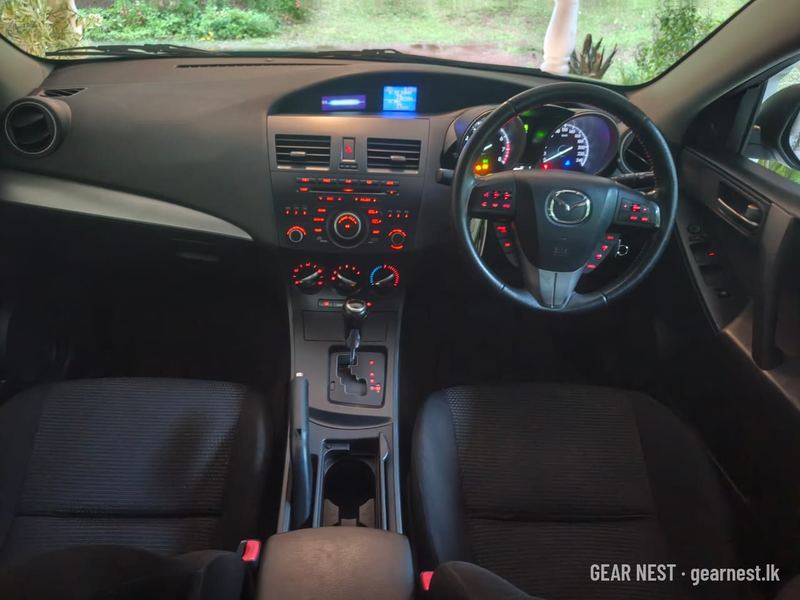 2012 Mazda Axela for sale in Nittambuwa, Gampaha - photo 6