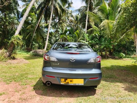 2012 Mazda Axela for sale in Nittambuwa, Gampaha - photo 2